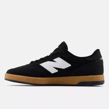 New Balance Numeric 440 V2 Skate Shoes - Black White Gum