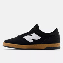 New Balance Numeric 440 V2 Skate Shoes - Black With White