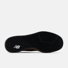 New Balance Numeric 440 V2 Skate Shoes - Black White Gum