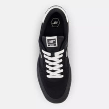 New Balance Numeric 440 Skateboard Shoes - Black / White