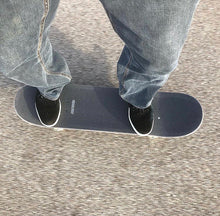 Shake Junt Andrew Reynolds Logo Griptape -Black